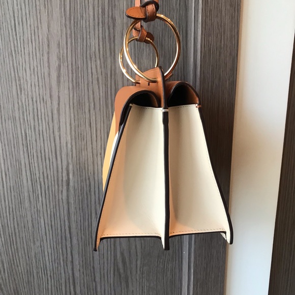 Danse Lente phoebe two-tone leather shoulder bag - Picture 3 of 3